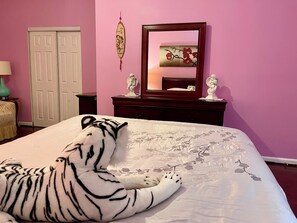 2 bedrooms, free WiFi, bed sheets