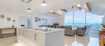 Hen House View 1 - UK41552