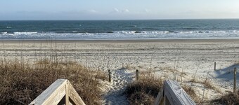 Beachski's Bliss- Ocean views and private Beach access!