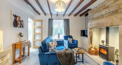 A lovely rural cottage, yet within a short drive of all amenities.