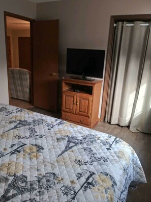 2 Schlafzimmer, Bügeleisen/Bügelbrett, kostenloses WLAN, Bettwäsche
