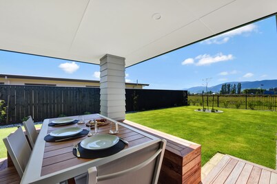 39 Carmine Five Star 4-bedroom Holiday Home in Nelson/Tasman