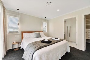 4 Schlafzimmer, Bügeleisen/Bügelbrett, WLAN, Bettwäsche