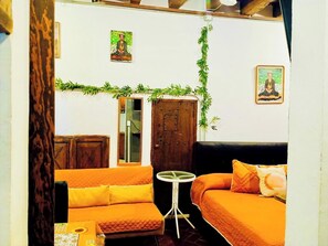 1 habitación, escritorio, wifi gratis y ropa de cama 