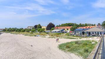 NĂ€ra stranden och fiske