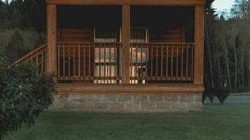 Cabaña Confort, 2 habitaciones, cocina, vista al canal | Terraza o patio