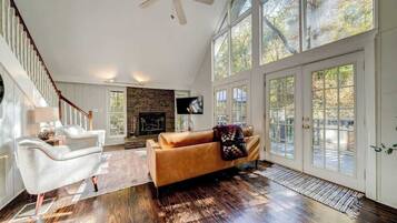 TV, fireplace, video games, offices