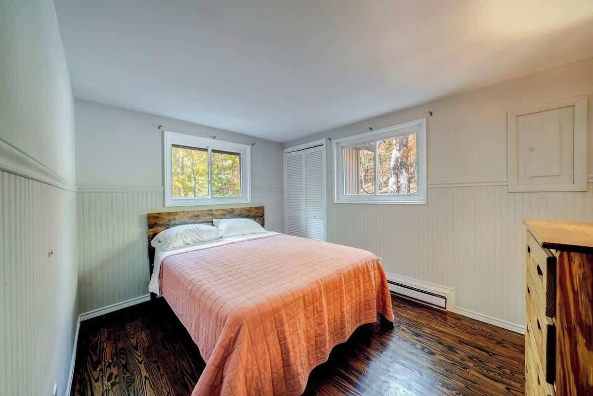 3 quartos, berço de viagem, Wi-Fi, roupa de cama