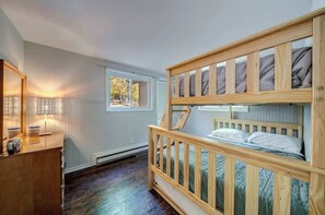 3 多间卧室、旅行婴儿床、WiFi、床单