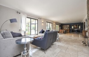 Table de tennis de table