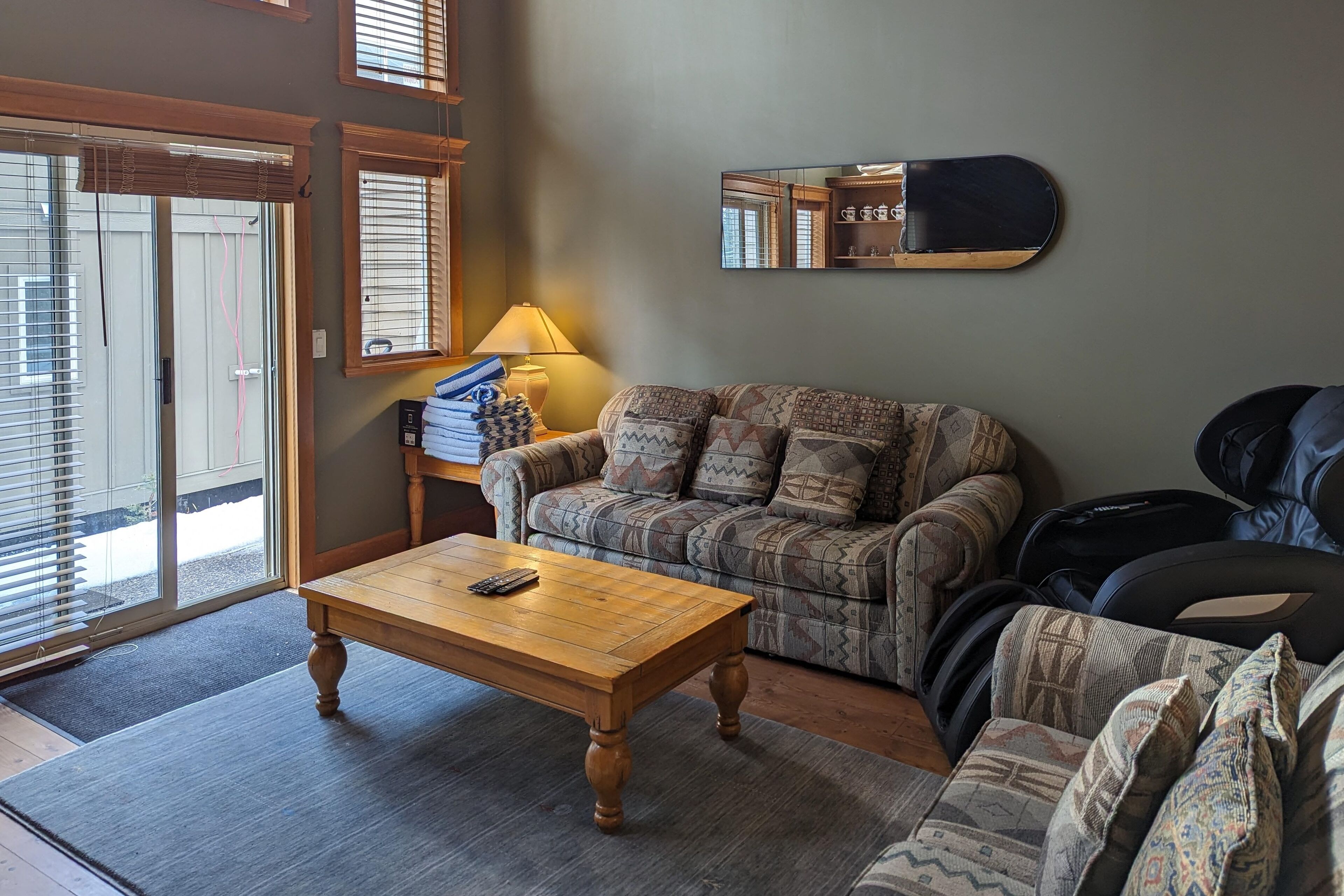 Télévision, cheminée