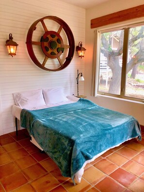 1 soverom, strykejern/-brett, wi-fi (inkludert) og sengetøy