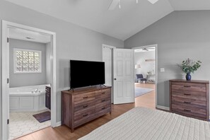 3 室のベッドルーム、WiFi (無料)