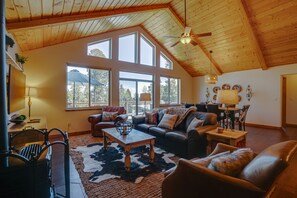 Televisio, pöytäjalkapallopöytä, pöytätennispöytä