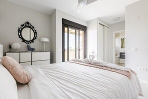 3 chambres, fer et planche Ă repasser, Wi-Fi gratuit, draps fournis