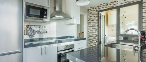 Fridge, microwave, oven, dishwasher