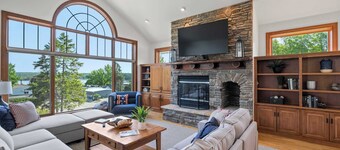 Walk to Shops! 3 Story Condo w/ Views + Elevator