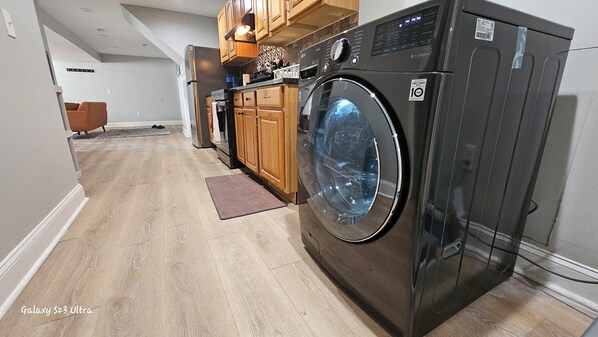 Interior - Fully Furnished Cozy English Basement Apartment (Baltimore)