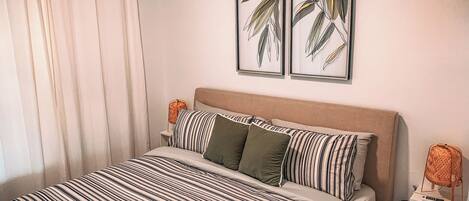 3 chambres, fer et planche à repasser, Wi-Fi gratuit, draps fournis