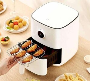 Breakfast meal - Tinyhouse Wiesbaden Stadtmitte live in the smallest of spaces (Wiesbaden)