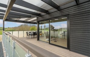 Outdoor dining - Nice home in Spøttrup with sauna (Spøttrup)