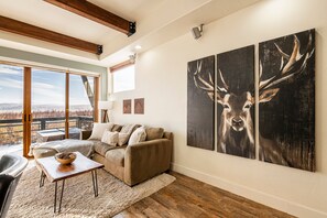 Interior - Redstone Condo in Great Location, Hot Tub & Year-Round Recreation! Park City Newark 38 (Park City)