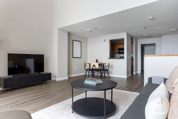 Televisión, estéreo