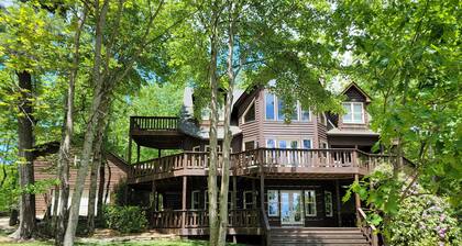 Altitude Adjustment, a luxurious & spacious mountain retreat