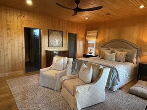 4 bedrooms, free WiFi, bed sheets