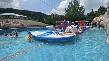 Utomhuspool