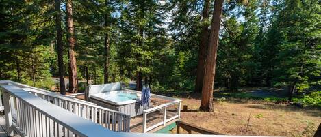 Bain à remous extérieur