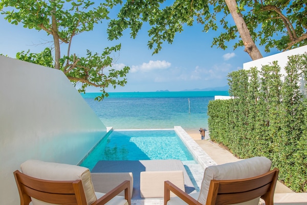 1 bedroom beachfront private pool | Cofres nos quartos, espaço de trabalho para notebook