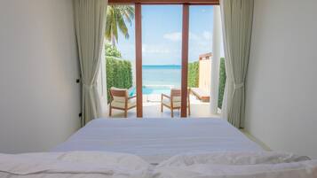 1 bedroom beachfront private pool | Vue de la chambre