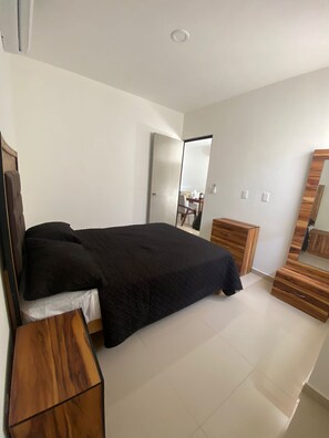 3 多间卧室、免费 WiFi、床单、轮椅无障碍