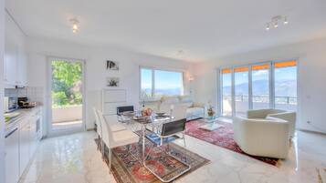 Standard-Apartment, 2 Schlafzimmer, 2 Bäder (Casa Al Bosco With Pool) | Esszimmer