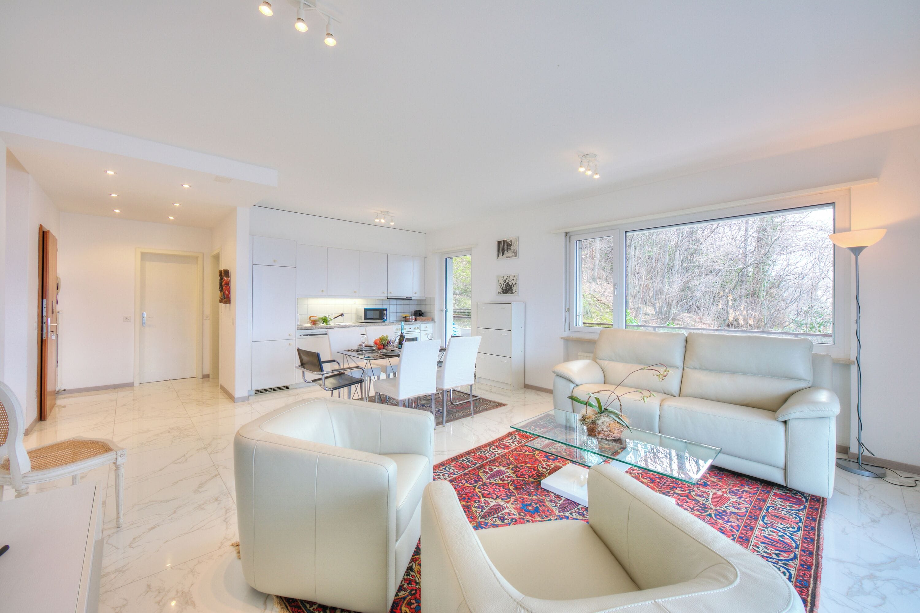 21-Zoll-Flachbildfernseher mit Kabelempfang