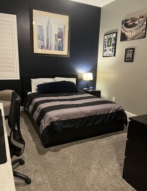 5 chambres, bureau, accès au Wi-Fi (inclus), literie fournie