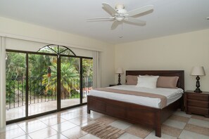 5 Schlafzimmer, Bügeleisen/Bügelbrett, WLAN, Bettwäsche