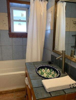 Een bad/douchecombinatie