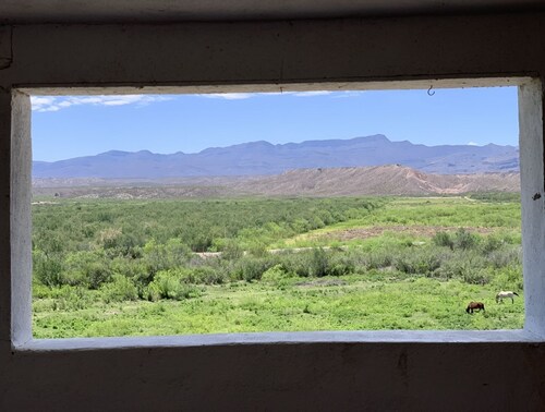 LA HACIENDA DEL RIO<br>Lose Yourself. Find Yourself. Be Yourself.