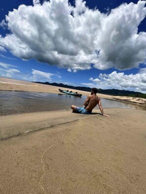 Utsikt mot strand/hav