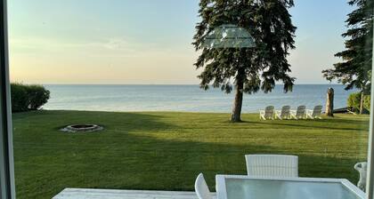 Huge Lake house with game room and bar