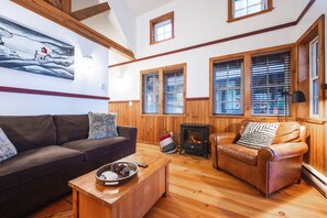 スマートテレビ、暖炉