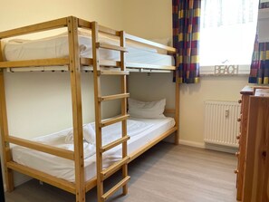 2 bedrooms