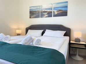 2 bedrooms - SHJ12 - Cozy 4 person vacation apartment with fantastic sea view, (Cuxhaven)