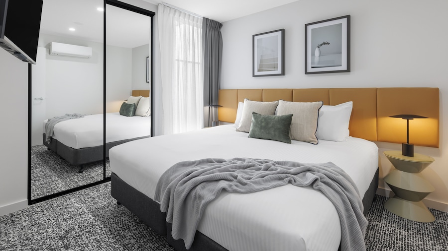 Punthill Essendon North