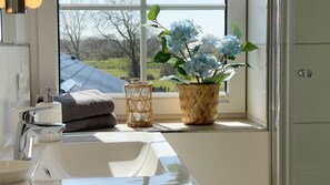 Uklassifisert bilde, 4 av 22, knapp