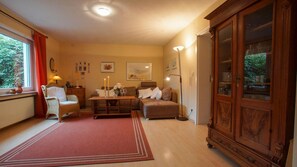 Unclassified image, 2 of 15, button - Großzügige, Gemütliche Ferienwohnung für bis zu 6 Personen mit 3 Terrassen - Haus Wexler (Cuxhaven)