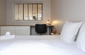 Bügeleisen/Bügelbrett, kostenloses WLAN, Bettwäsche