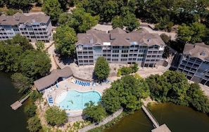 Exterior - Panoramic Lakefront Condo with Boat Slip (Village of Four Seasons)